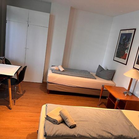 Estelada Boarding Houses Berg Am Laim Munchen Bagian luar foto